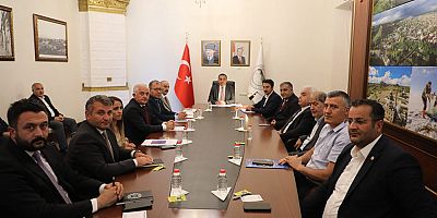 Kars'ın ekonomisi Vali Türker Öksüz Başkanlığında masaya yatırıldı