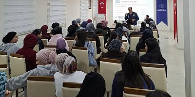 Kars’ta Öğrencilere Siber Güvenlik Eğitimi Verildi