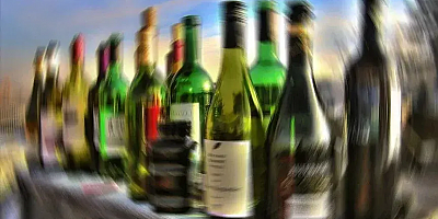 Gece alkol satışına yaptırım yetkisi mülki idare amirlerine devredildi